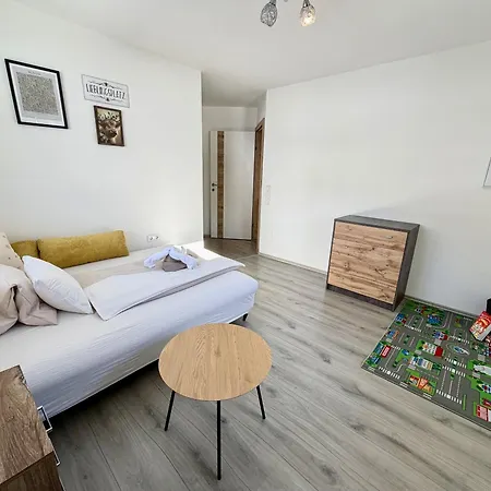 Feel Free 95 By Aa Homes *