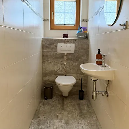 Feel Free 95 By Aa Homes