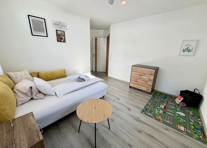 Feel Free 95 By Aa Homes *