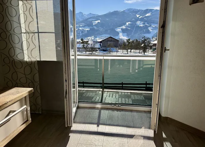 Feel Free 95 By Aa Homes