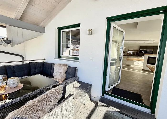 Feel Free 95 By Aa Homes Apartament *