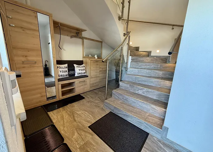 Feel Free 95 By Aa Homes 아파트 하우스 임 엔슈탈